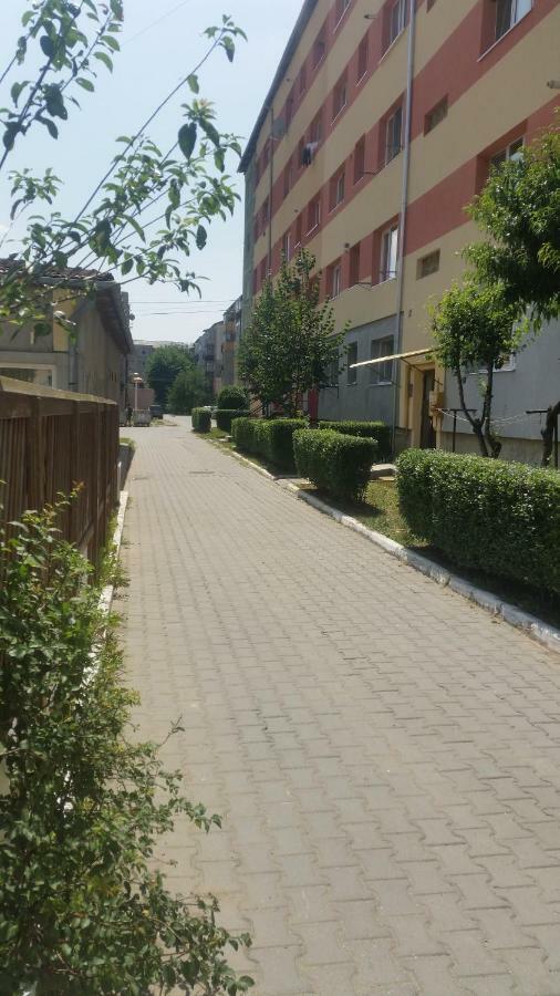 Sfanta Ecaterina - Garsoniera Alba Iulia Apartamento Exterior foto