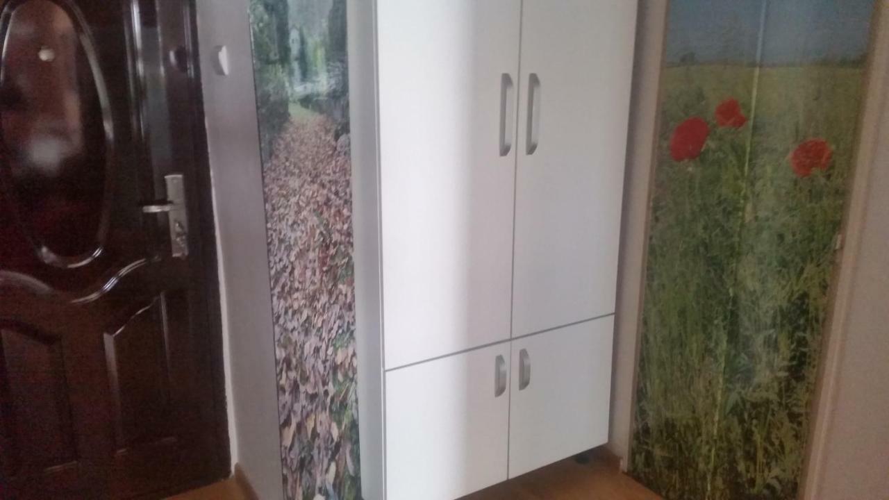 Sfanta Ecaterina - Garsoniera Alba Iulia Apartamento Exterior foto