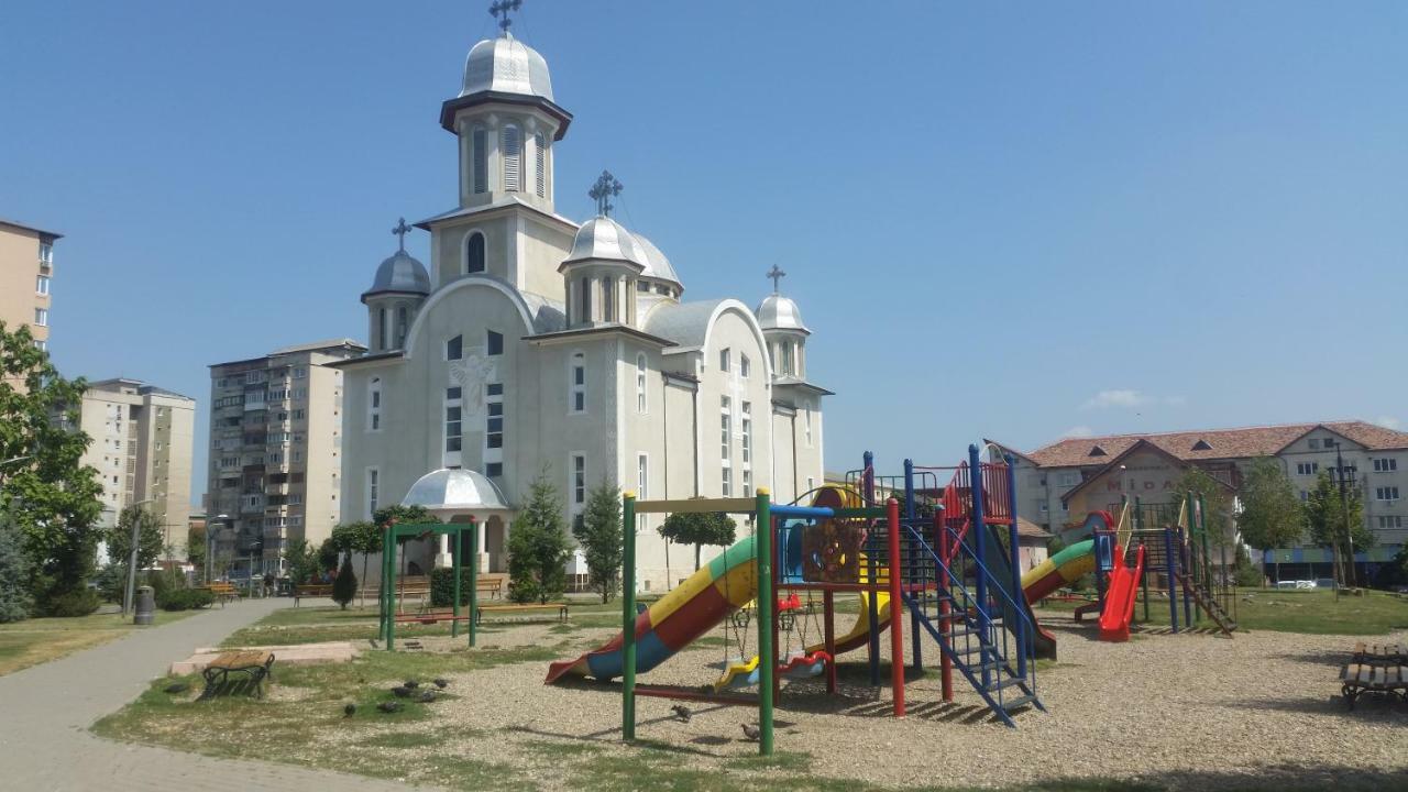 Sfanta Ecaterina - Garsoniera Alba Iulia Apartamento Exterior foto