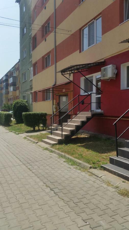 Sfanta Ecaterina - Garsoniera Alba Iulia Apartamento Exterior foto